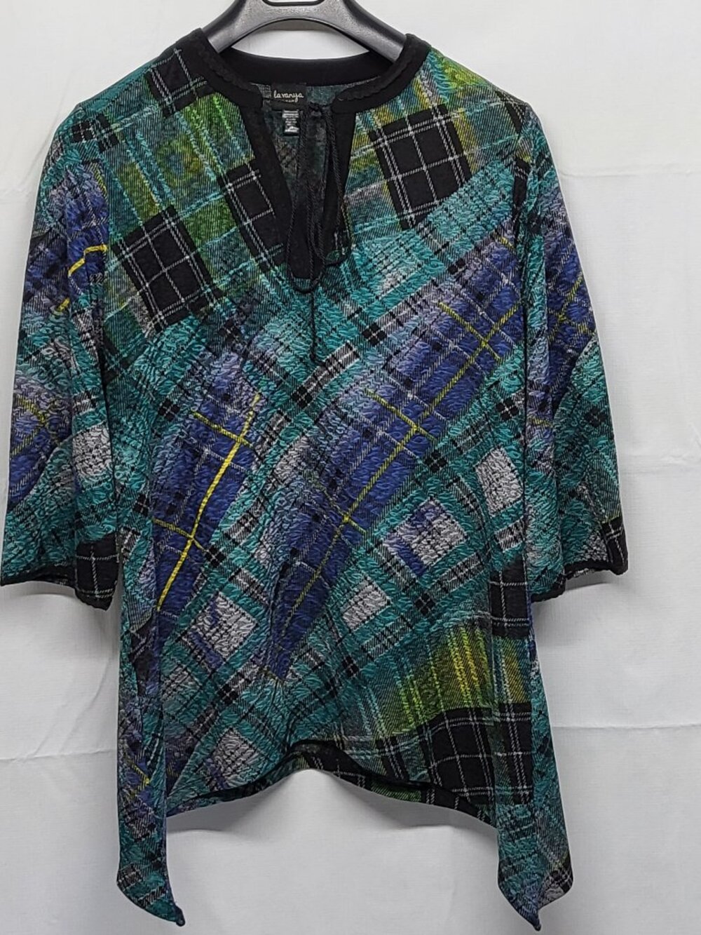 Lavanya Womens Boho Top 1X Plaid Textured Multicolor 3/4 Sleeves Sharkbite Hem